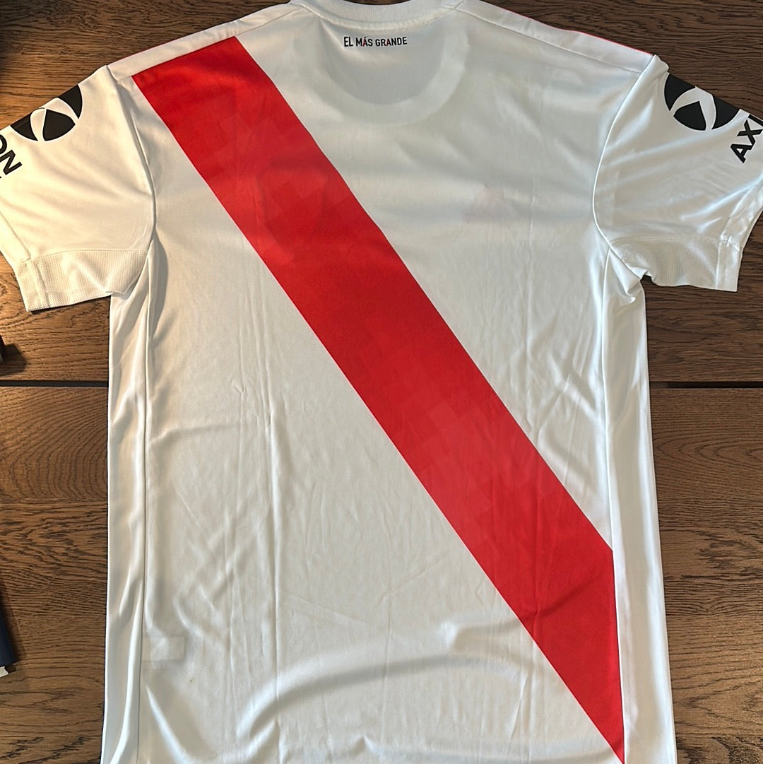 River Plate 2019/2020 home jersey.