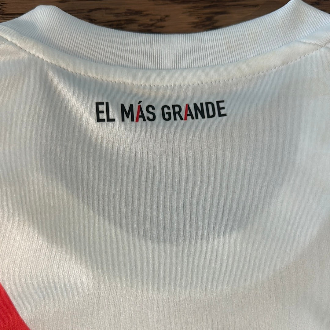 River Plate 2019/2020 home jersey.
