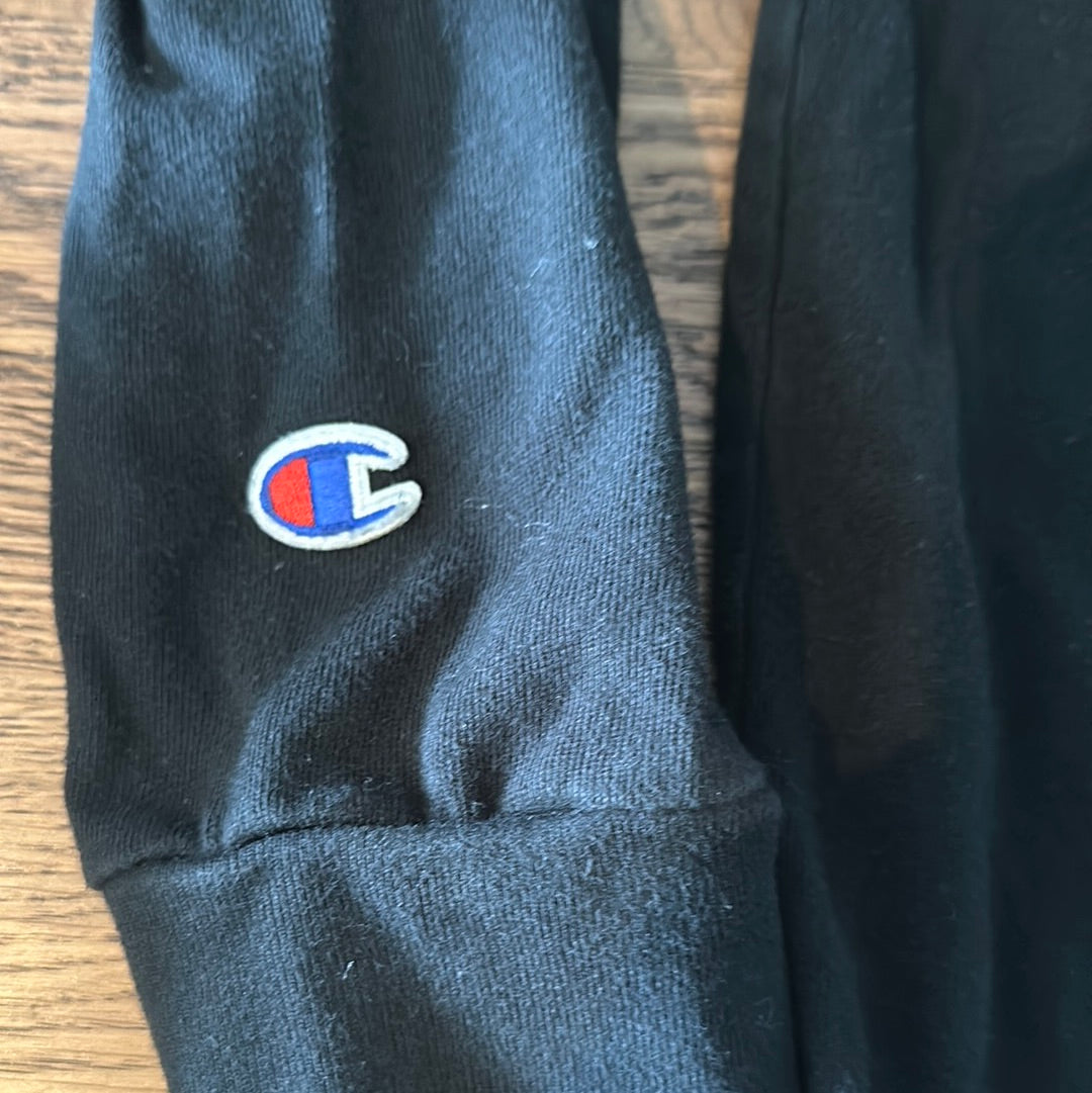 Champion Sweatshirt, classic fit.