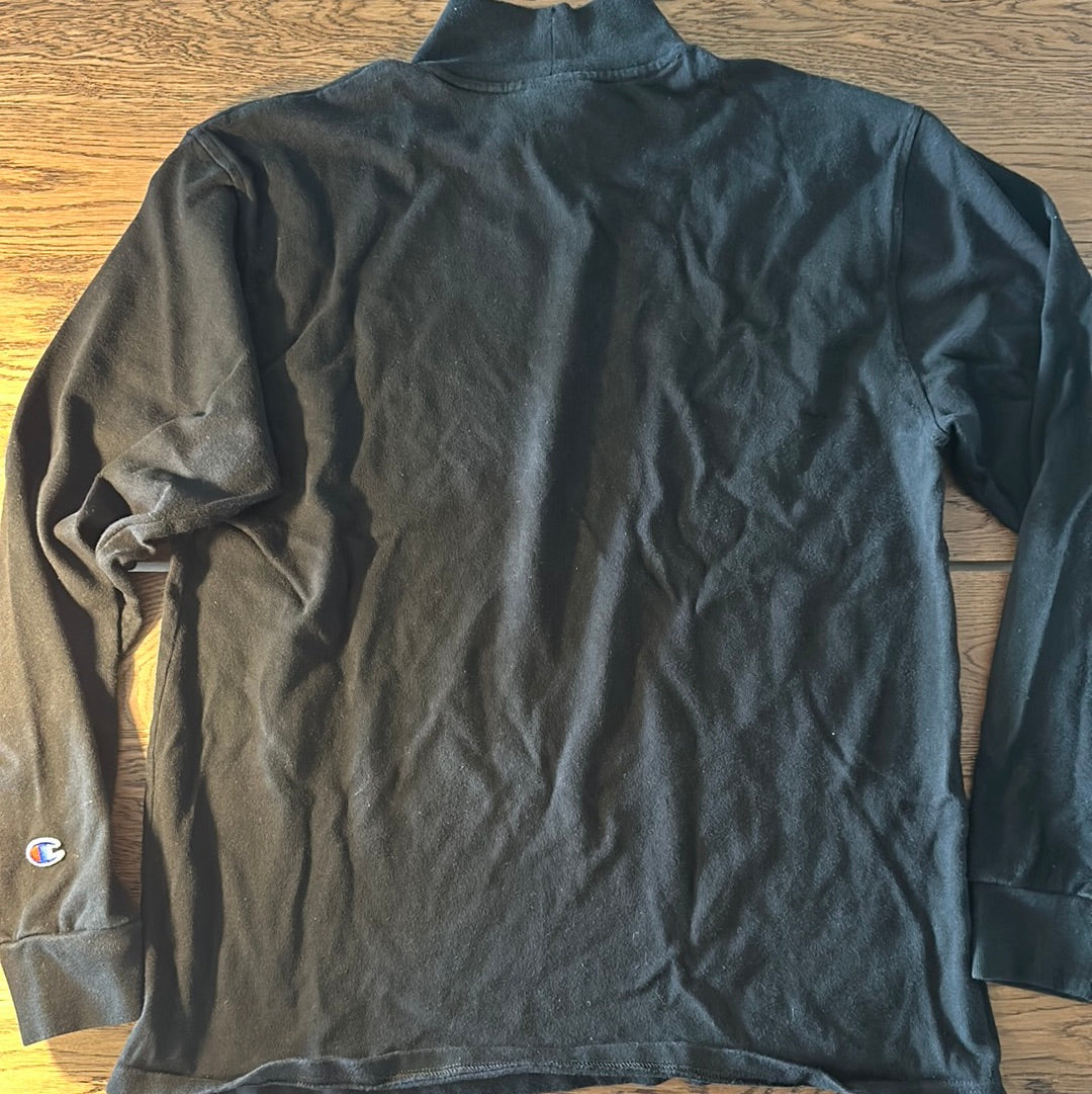 Champion Sweatshirt, classic fit.